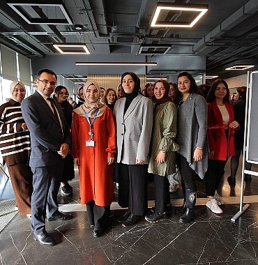 istinye-universitesinde-basinc-yaralanmalarini-onleme-ve-farkindalik-sergisi-gerceklesti.jpg