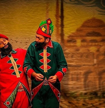 keciorende-bir-gunde-iki-oyun-sahnelendi.jpg