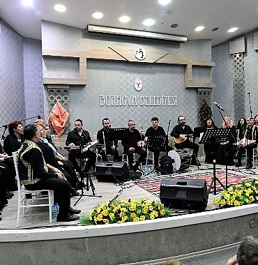 turkulerle-baris-izmir-barosundan-unutulmaz-gece.jpg