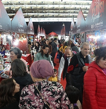 yilbasi-festivaline-yogun-ilgi.jpg