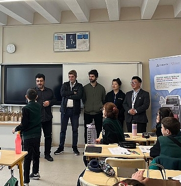 robot-el-dernegi-ve-creality-is-birliginde-iyilik-icin-teknoloji-ile-el-ele-etkinligi.jpg