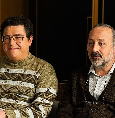 tolga-cevik-ve-ibrahim-buyukakin-basrollerini-paylastigi-yeni-komedi-filmi-kalender-pide-yakinda-disneyta.jpg