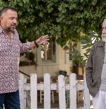 bir-ihtimal-daha-var-20-martta-sadece-netflixte.jpg