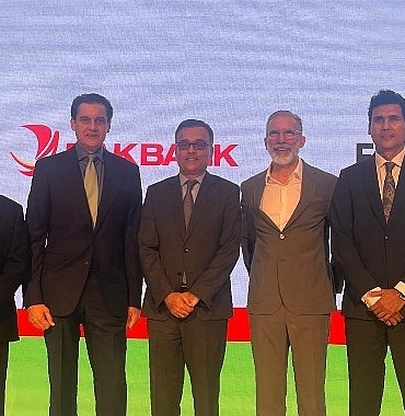 faturalab-ve-rakbank-korfezde-tedarik-zinciri-finansmanini-donusturmek-icin-guclerini-birlestirdi.jpg