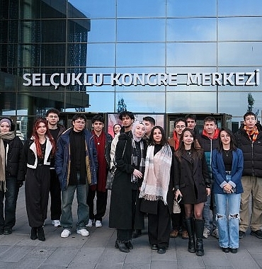 konya-buyuksehir-genclik-meclisi-universiteliler-icin-cesitli-etkinlikler-duzenlemeye-devam-ediyor.jpg