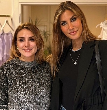 londra-moda-haftasinda-nutraxin-sponsorlugunda-cagla-sikel-unlu-designer-neslisah-yilmazin-barrus-koleksiyonu-icin-podyumda.jpg