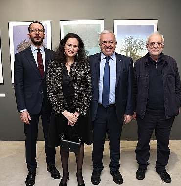 niluferde-yerle-gok-arasinda-yolculuk.jpg