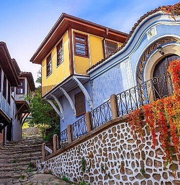 turkiyeden-otobusle-gidilebilecek-en-guzel-yurt-disi-sehirleri.jpg