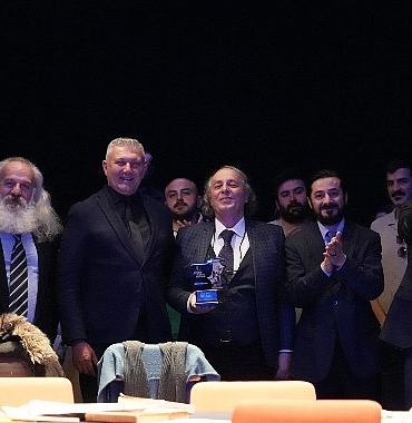 amator-tiyatro-festivali-suruyor.jpg