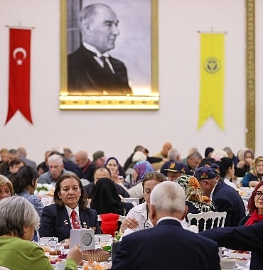 bucada-sehit-aileleri-gaziler-ve-yakinlari-icin-iftar-duzenlendi.jpg