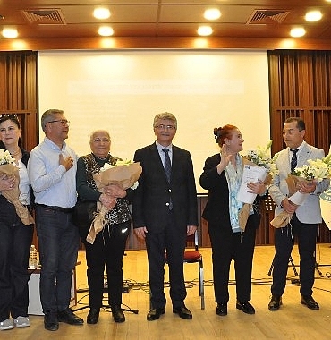 dostlari-asik-veyseli-unutmadi.jpg