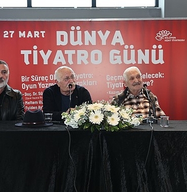dunya-tiyatro-gununde-tiyatro-konusuldu.jpg