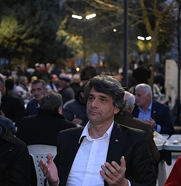 hosgorupaylasmasamimiyet-icerisinde-iftar.jpg