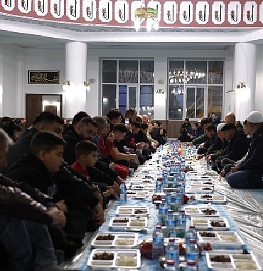 ilk-iftar-kardes-sehir-asenovgradda.jpg