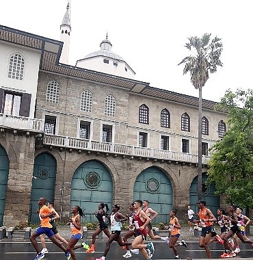 istanbulda-yari-maraton-ruzgari-esecek.jpg