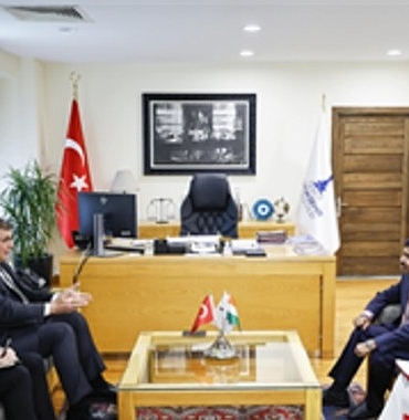 izmir-ile-hindistan-arasindaki-kulturel-iliskiler-gucleniyor.jpg