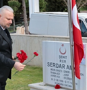 menemende-canakkale-sehitleri-unutulmadi.jpg