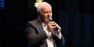 nihat-hatipoglu-soylesisi-zeytinburnu-kultur-sanatta-gerceklesti.jpg