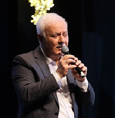 nihat-hatipoglu-soylesisi-zeytinburnu-kultur-sanatta-gerceklesti.jpg