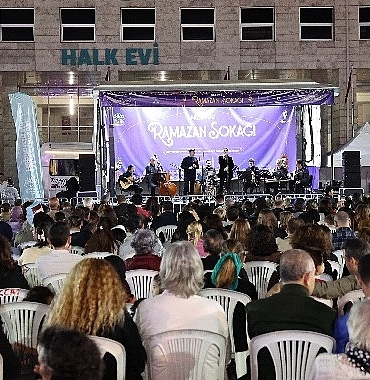 nilufer-ramazan-sokagi-incesaz-ile-senlendi.jpg