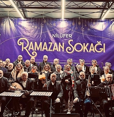 nilufer-ramazan-sokaginda-balkan-gecesi.jpg