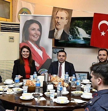 ramazan-ayinin-manevi-havasi-sehit-aileleri-ve-gazilerle-birlikte-paylasildi.jpg