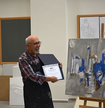 ressam-akademisyen-prof-dr-karayagmurlardan-egeli-ogrencilere-canli-performans.jpg