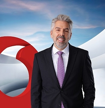 vodafone-vakfinin-global-hackathonunu-kazananlara-bukreste-odulleri-verildi.jpg