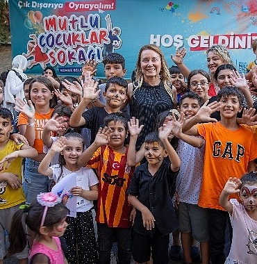 23-nisan-coskusu-konaktan-yayilacak.jpg