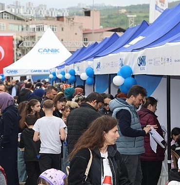 71-222-bilim-ve-teknoloji-tutkunu-canikfestte-bulustu.jpg