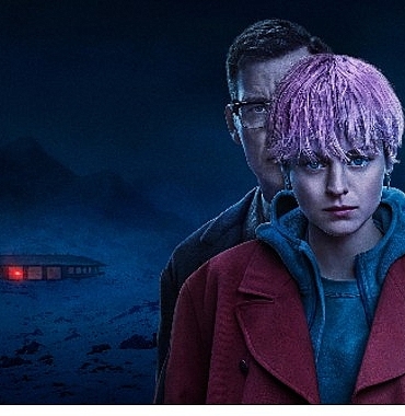 a-murder-at-the-end-of-the-world-yeni-bolumleriyle-nisan-ayi-boyunca-pazartesi-gunleri-21-30da-fx-ekranlarinda.jpg