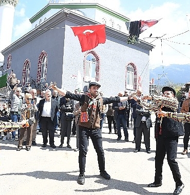 asirlik-koy-dugunu-fetih-etkinliklerinde-hayat-buldu.jpg