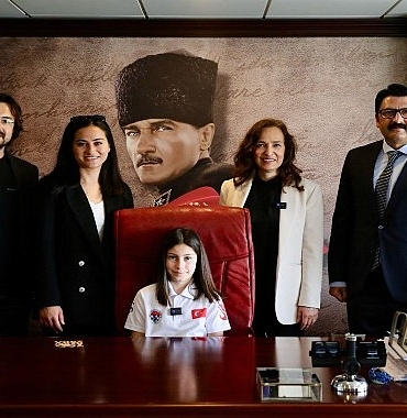 ataturkun-cocuklari-23-nisani-gururla-kutladi.jpg