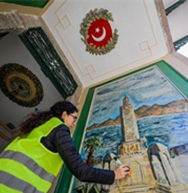 ay-yildizli-konakin-isiltisi-gun-yuzune-cikiyor.jpg