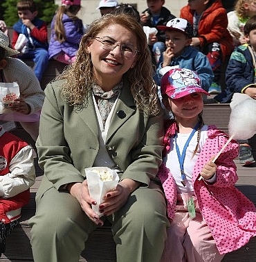 bakirkoy-egemenlik-festivali-tum-nesesiyle-basladi.jpg