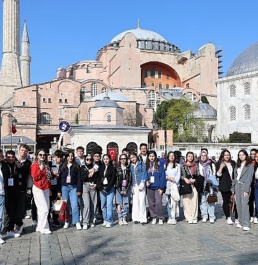 baskan-altay-yht-ile-gunubirlik-istanbul-gezilerimiz-genclerin-hayatinda-iz-birakiyor.jpg