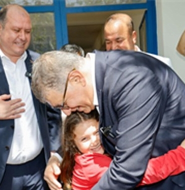 baskan-tugay-menderesin-koylerinde-ureticilerle-bulustu.jpg