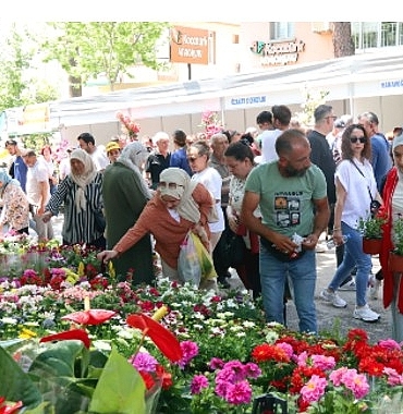 bayindir-26-uluslararasi-cicek-festivali-2-4-mayisda-yapilacak.jpg