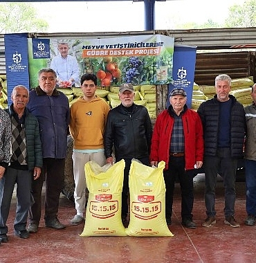 buyuksehirden-1-785-ureticiye-500-ton-gubre-destegi.jpg