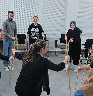 buyuksehirden-sanat-ve-hayati-bulusturan-atolye.jpg