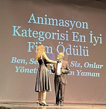 deulu-genc-yonetmenin-filmine-15-odul.jpg