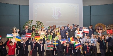 dunya-cocuklari-karnavalda-baris-ve-dostluk-mesaji-verdi.jpg