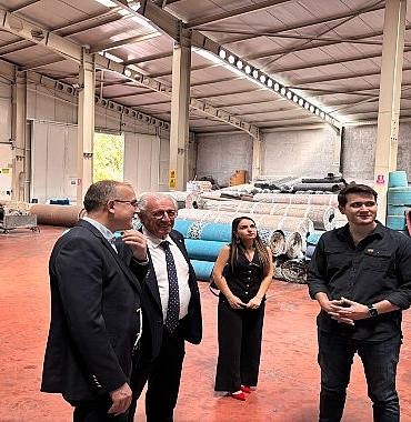 egeli-hali-ihracatcilari-bae-yolcusu.jpg