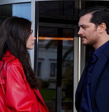 esref-ruya-dizisinin-yeni-bolumleri-kanal-dde-yayinlandiktan-bir-gun-sonra-prime-videoda.jpg