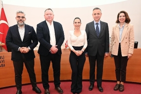hedef-holding-ve-kocaeli-sanayi-odasindan-is-dunyasina-yonelik-finansal-seminer.jpg