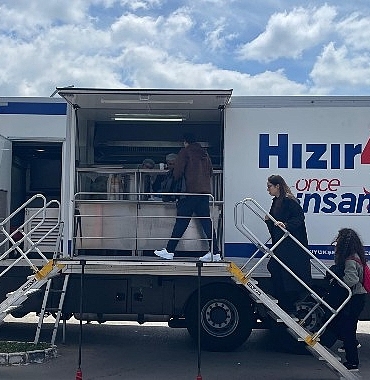 hizir-41-kariyer-fuarinda-afet-hazirliklarini-tanitti.jpg