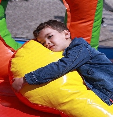 kartepede-23-nisan-coskusu.jpg