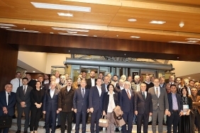 kuru-meyve-ihracatcisi-sorunlarin-cozumu-icin-tarim-ve-orman-bakanligiyla-birlikte-hareket-etmek-istiyor.jpg