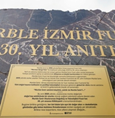 marble-izmirin-30uncu-yilina-ozel-anit-kulturparkta-acildi.jpg