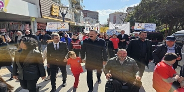 otizm-farkindalik-gunu-golcukte-renkli-goruntulere-sahne-oldu.jpg